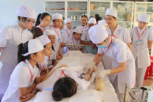 mô tả chương trình đào tạo cao đẳng điều dưỡng