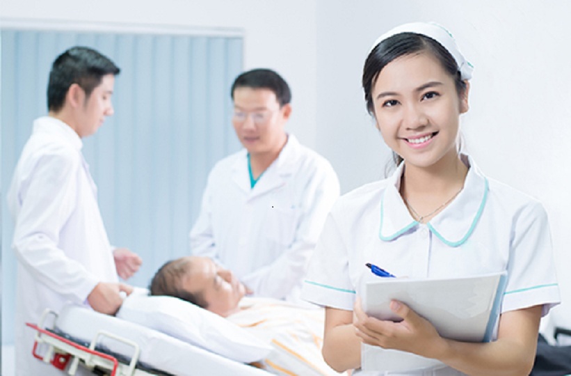 có nên học điều dưỡng hay không
