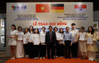 sinh-vien-hmc-nhan-hoc-bong-hessen_10
