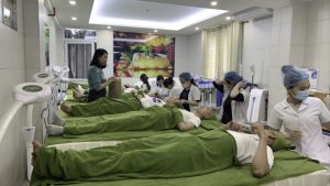 Sinh viên ngành chăm sóc sắc đẹp thường gặp khó khăn gì?