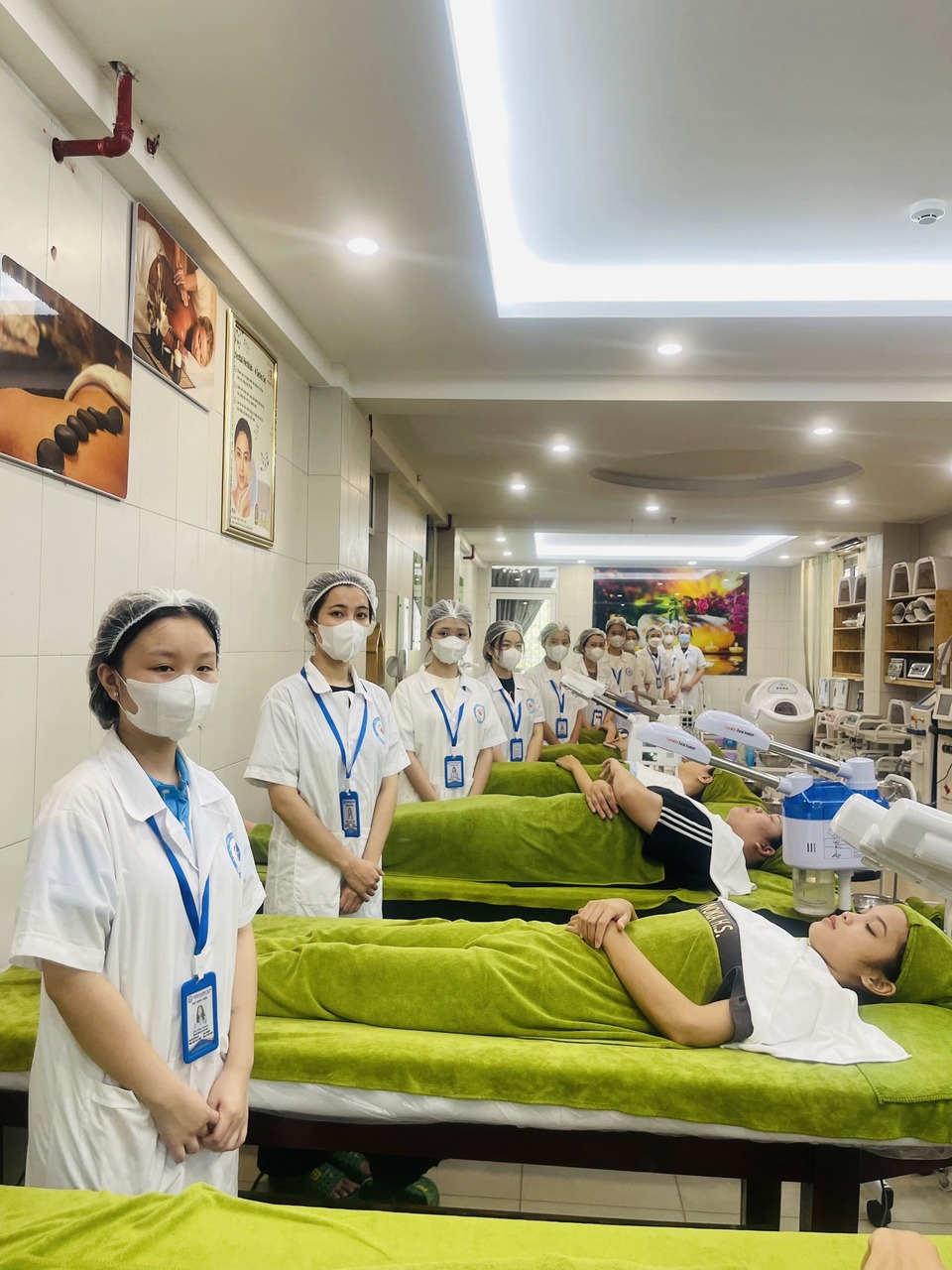 Tác phong chuyên nghiệp của sinh viên ngành CSSĐ